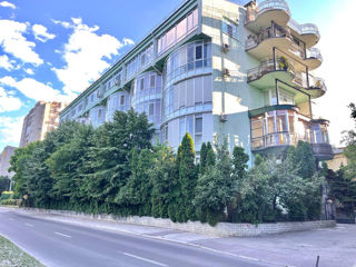 Apartament cu 2 camere, 135 m², Centru, Chișinău