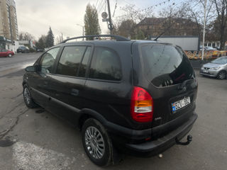 Opel Zafira foto 3