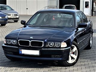 BMW 7 Series foto 4