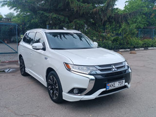 Mitsubishi Outlander foto 2