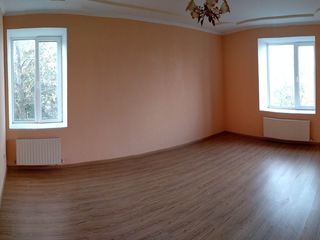 Se vinde apartament - 5 camere (96.1 m.p.) 270€ m.p foto 7