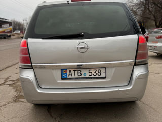 Opel Zafira foto 6