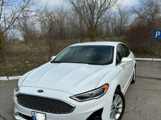 Ford Fusion foto 1