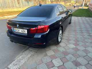 BMW 5 Series foto 2