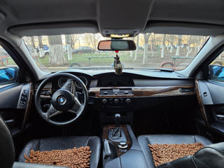 BMW 5 Series foto 5