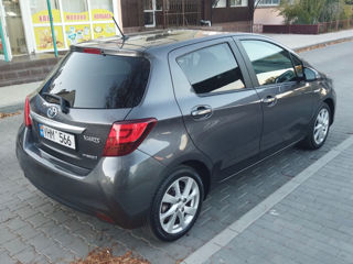 Toyota Yaris foto 3