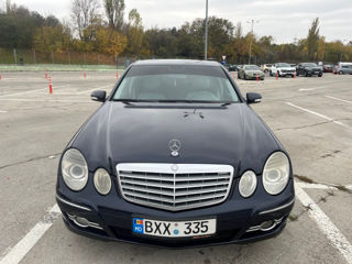 Mercedes E-Class foto 2