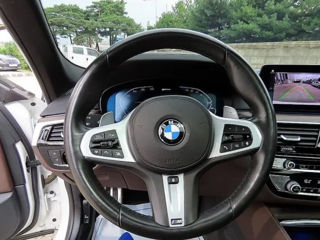 BMW 5 Series foto 5