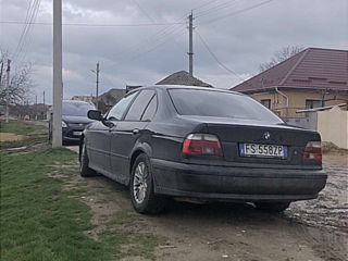 BMW 5 Series foto 6