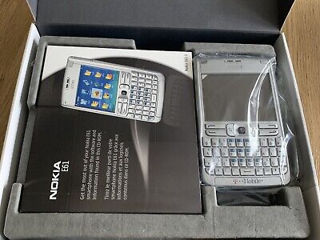 Vând Nokia E61 Nou!