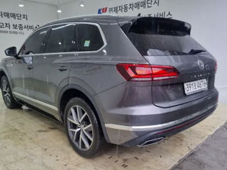 Volkswagen Touareg foto 2