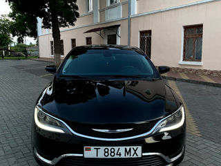 Chrysler 200 foto 2