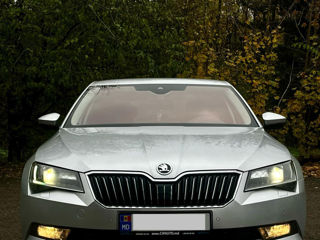 Skoda Superb foto 3