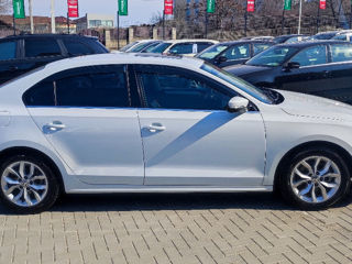 Volkswagen Jetta foto 10