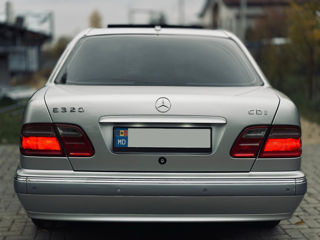 Mercedes E-Class foto 5