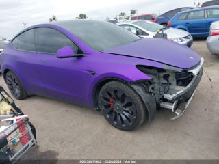 Tesla Model Y foto 5