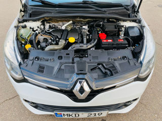 Renault Clio foto 8