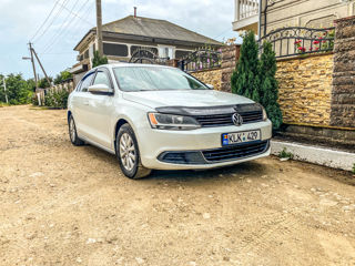 Volkswagen Jetta foto 8