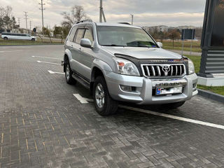 Toyota Land Cruiser Prado foto 3