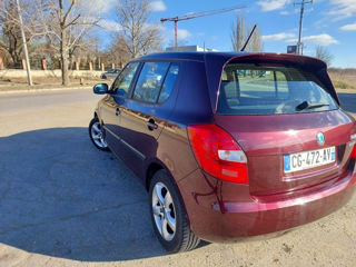 Skoda Fabia foto 2