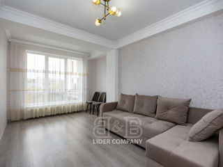 Apartament cu 2 camere, 70 m², Poșta Veche, Chișinău foto 2