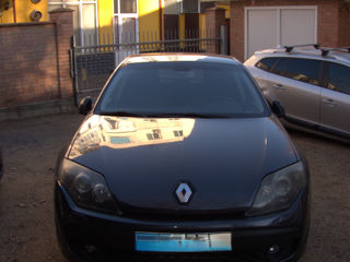 Renault Laguna foto 2