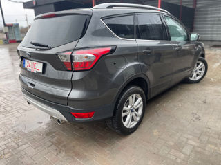 Ford Kuga foto 9