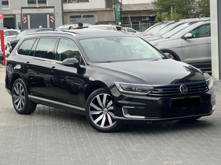 Volkswagen Passat foto 4