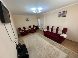 Apartament cu 2 camere, 65 m², Poșta Veche, Chișinău foto 2