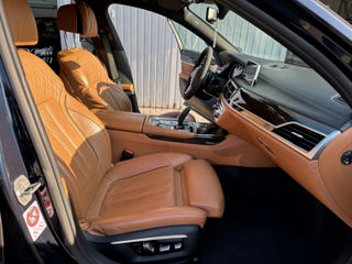 BMW 7 Series foto 8