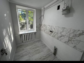 Reparație apartamente case renovari foto 4