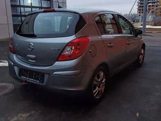 Opel Corsa foto 5