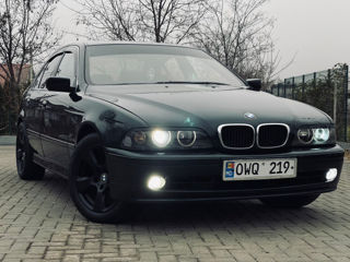 BMW 5 Series foto 3