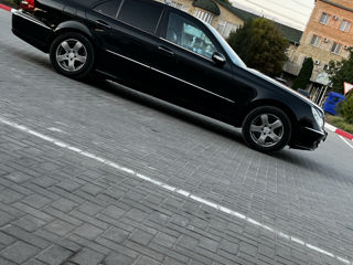 Mercedes E Class foto 4