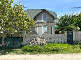 De vânzare casă de locuit 150 m2 în orășelul Durlești. foto 2