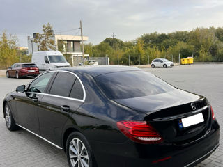 Mercedes E-Class foto 7