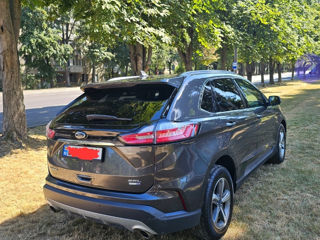 Ford Edge foto 2