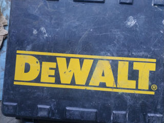 DeWALT