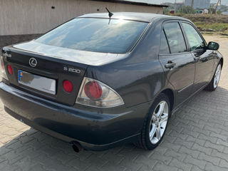 Lexus IS Series foto 4