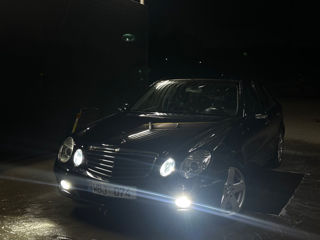 Mercedes E-Class foto 3