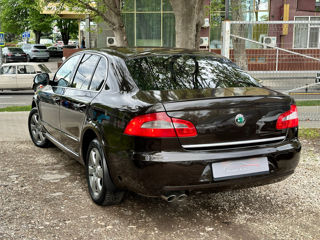 Skoda Superb foto 4