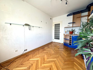 Apartament cu 4 camere, 136 m², Buiucani, Chișinău foto 2