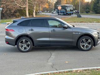 Jaguar F-PACE foto 8