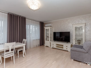Apartament cu 3 camere, 138 m², Centru, Chișinău