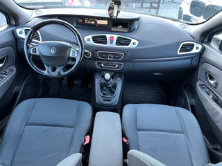 Renault Grand Scenic foto 9