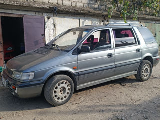 Mitsubishi Space Wagon