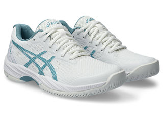 Asics foto 2