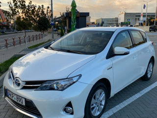 Toyota Auris foto 1