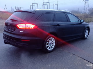 Ford Mondeo foto 3