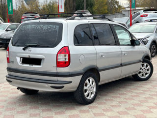 Opel Zafira foto 3